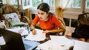 "Scholarships 2025: How to Find and Apply for the Best Opportunities" 3 download 2025 03 18T162152.223